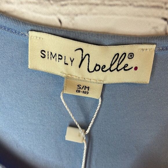 Simply Noelle Asymmetrical Blouse with Sequin Hem NWT - Picture 3 of 6